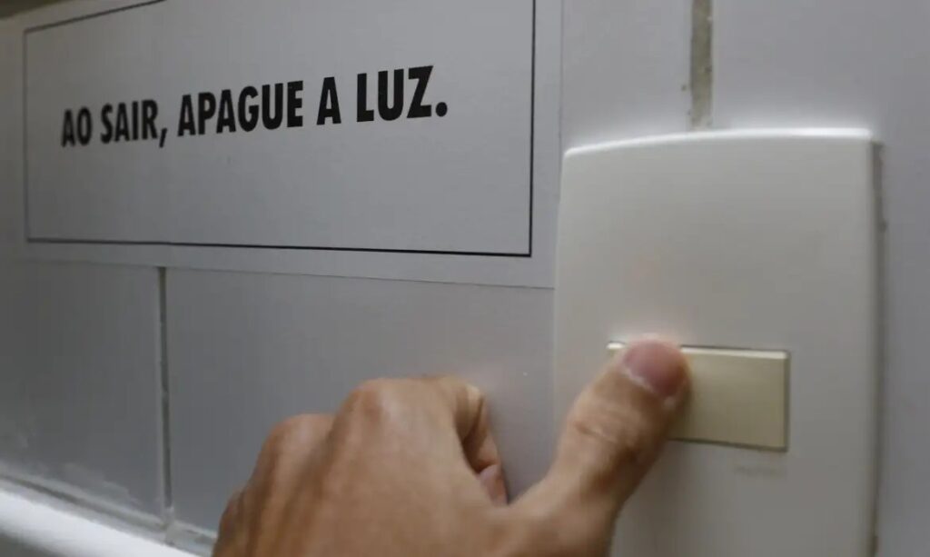 Entidades alertam para custo extra de R$ 5,4 bilhões no setor elétrico