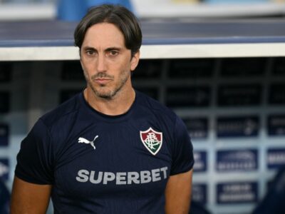 Fluminense empata com Vitória e perde chance de encostar no líder