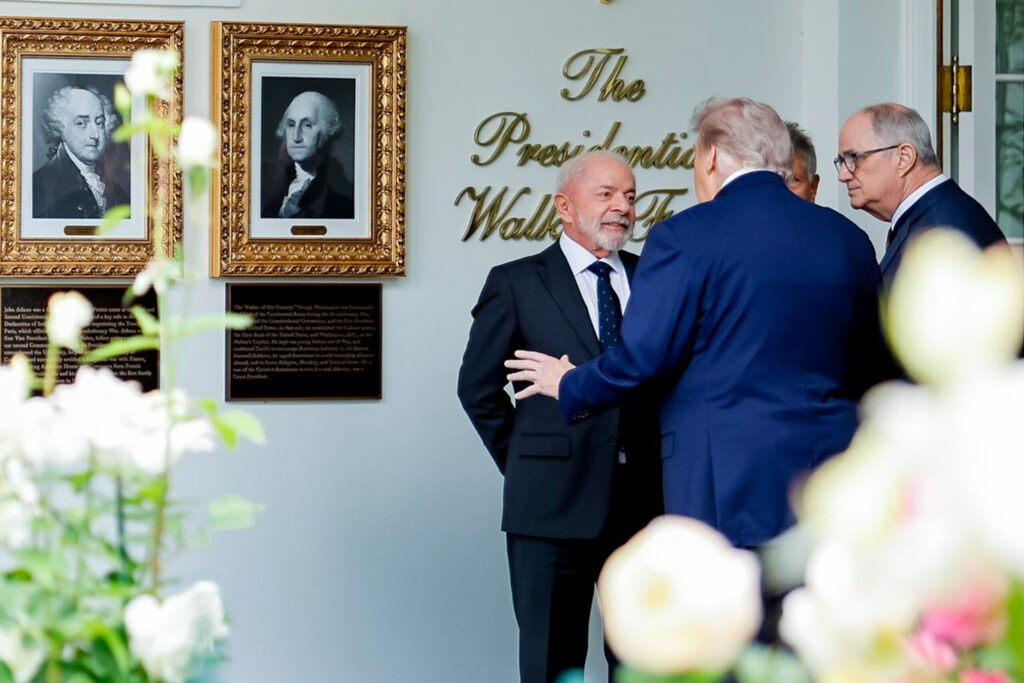 Lula e Trump têm reunião de 3 horas na Casa Branca