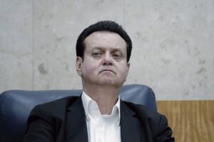 Mensagens indicam que Vorcaro pressionou Kassab para retirar vídeo