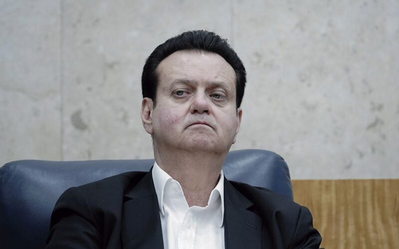 Mensagens indicam que Vorcaro pressionou Kassab para retirar vídeo