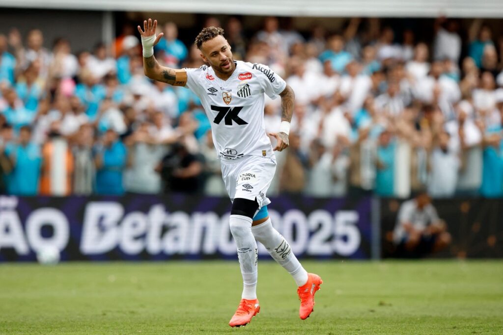 Neymar marca em despedida da Vila e Santos vence Bragantino