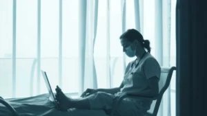 A importância do acompanhamento após a alta da clínica de recuperação