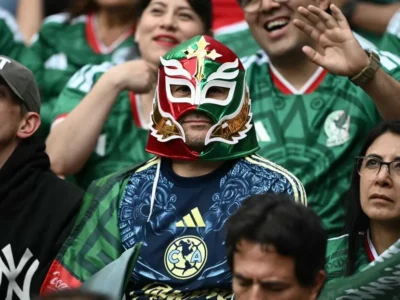 Estádio Azteca lotado é diferencial do México, diz Aguirre