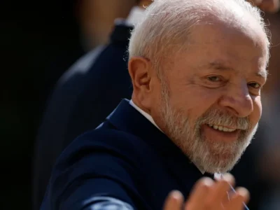 Lula vai à cúpula do G7 na França para reuniões bilaterais