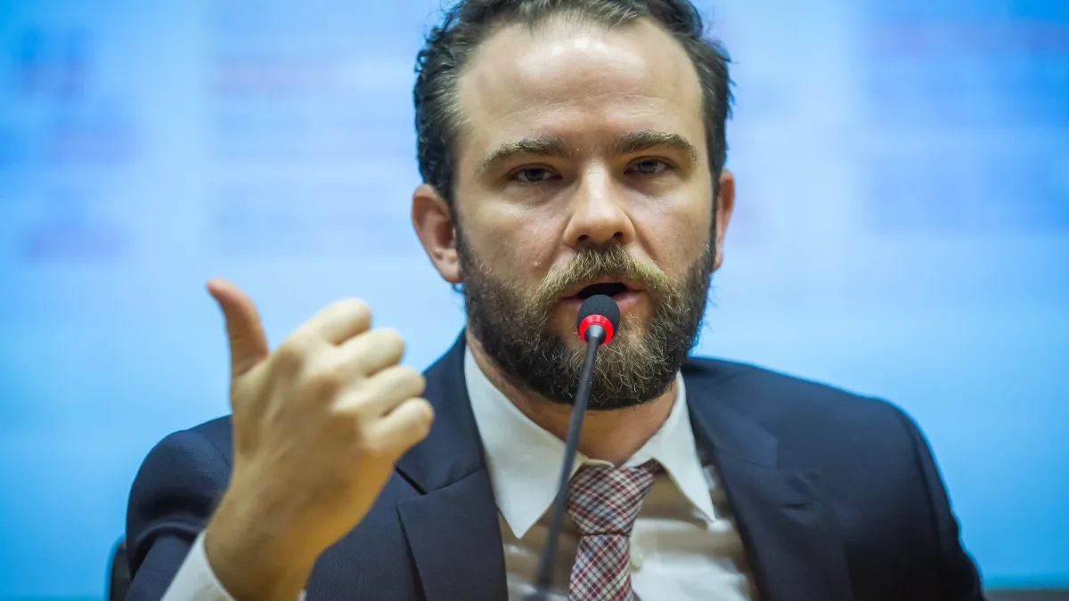 Governo anuncia Desenrola para adimplentes até o fim do mês