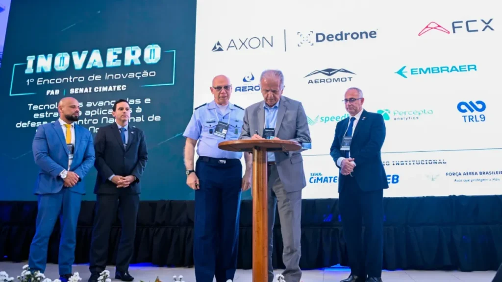 Defesa debate inovação aeroespacial em Salvador