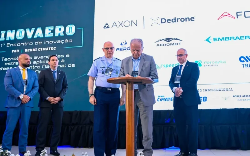 Defesa debate inovação aeroespacial em Salvador