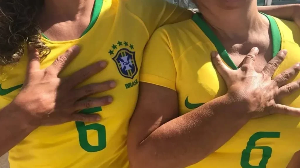 Família com seis dedos em Brasília torce pelo hexa na Copa