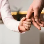 Governo investiga brinquedos com IA por risco à privacidade infantil