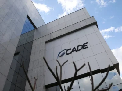 Cade tem presidente e superintendente interinos em meio a impasse político