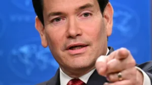 Rubio: Irã no Estreito de Ormuz seria precedente perigoso