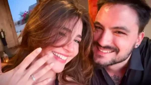 Felipe Neto esconde anel na cueca para pedir namorada em casamento