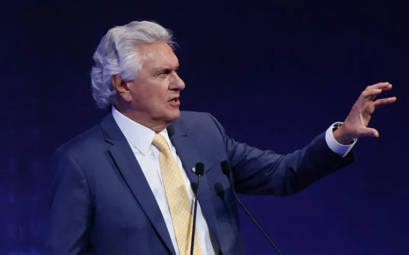 Caiado compara Lulinha a Flávio Bolsonaro: 'O rei protege o príncipe