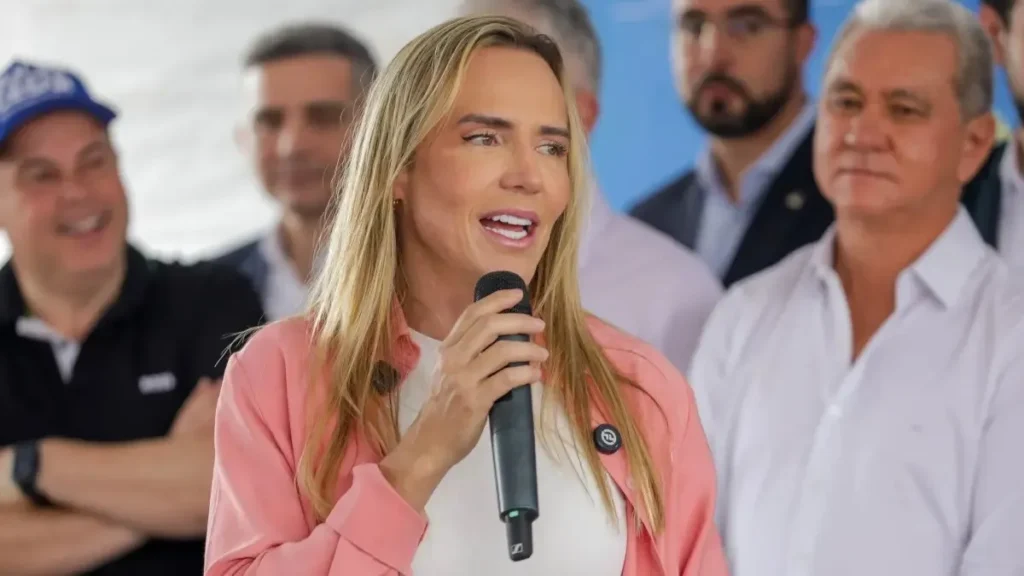 Celina Leão troca comando da Educação após queda do DF no Ideb