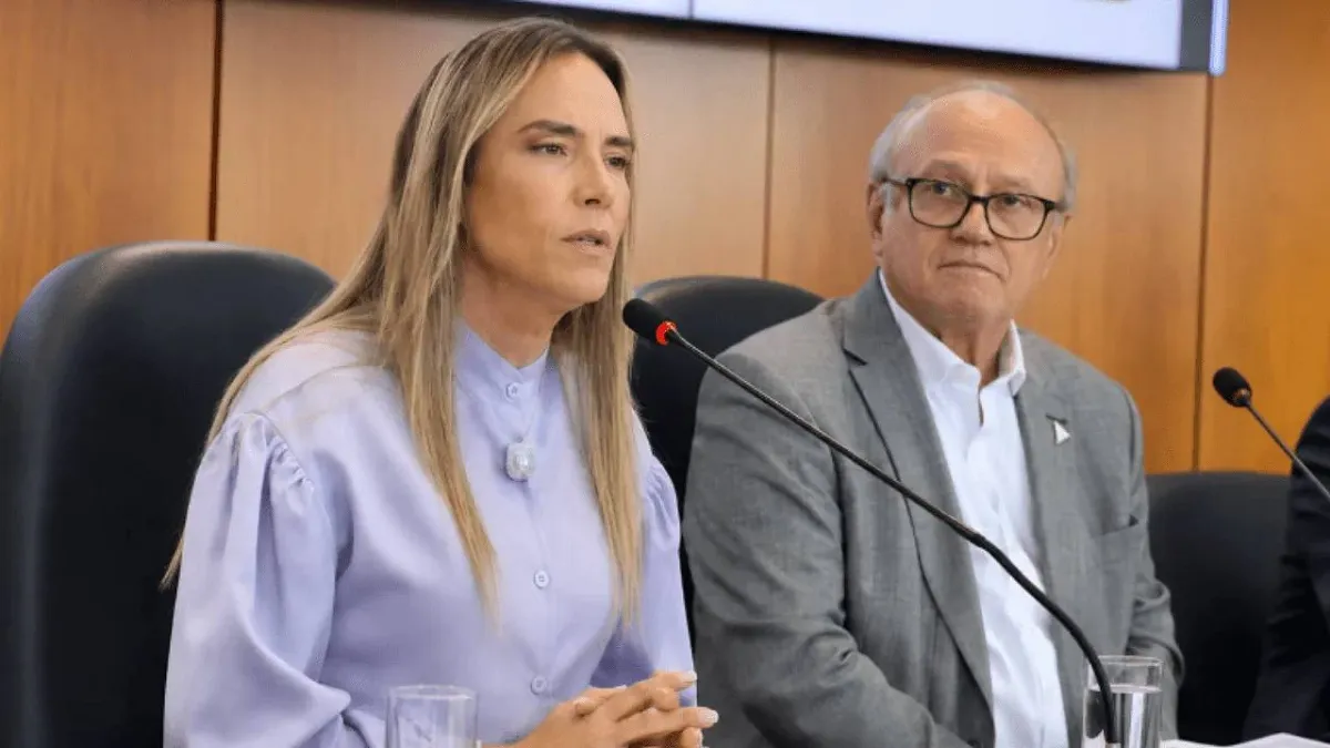 Secretário do DF cobra bancos por aval a salvar BRB